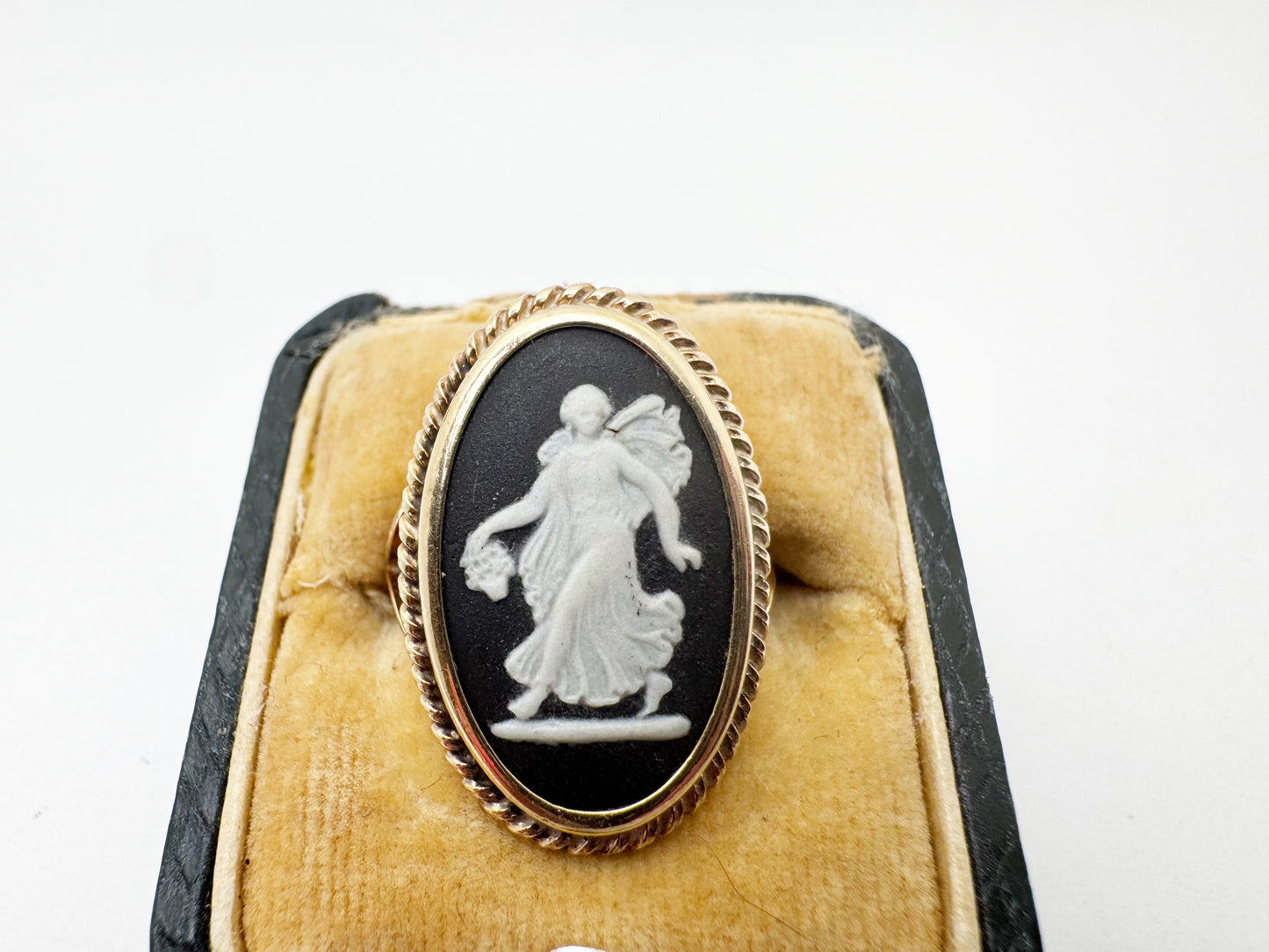 Wedwood Black Cameo Ring