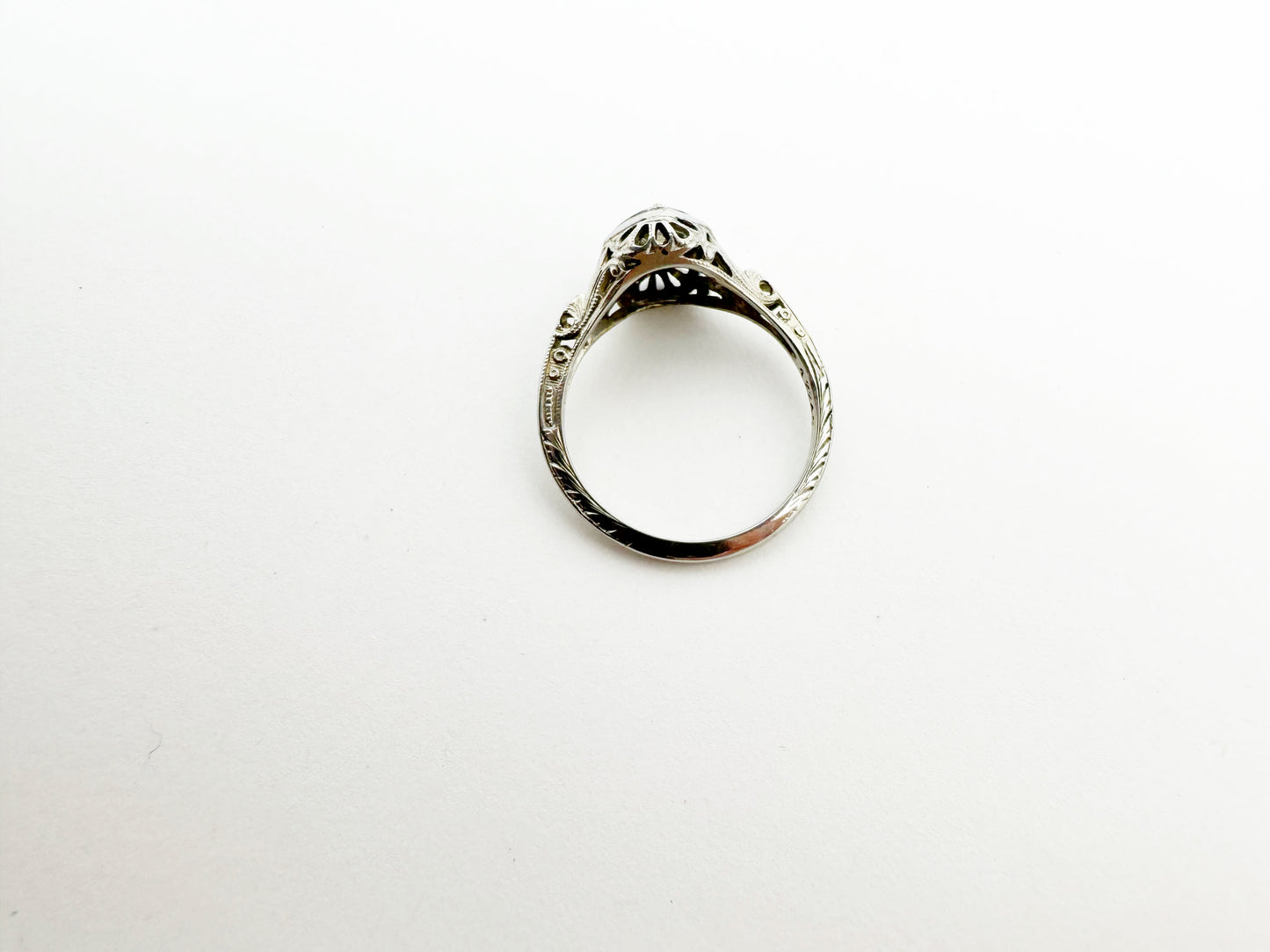 1920's 18k White Gold Diamond Solitaire