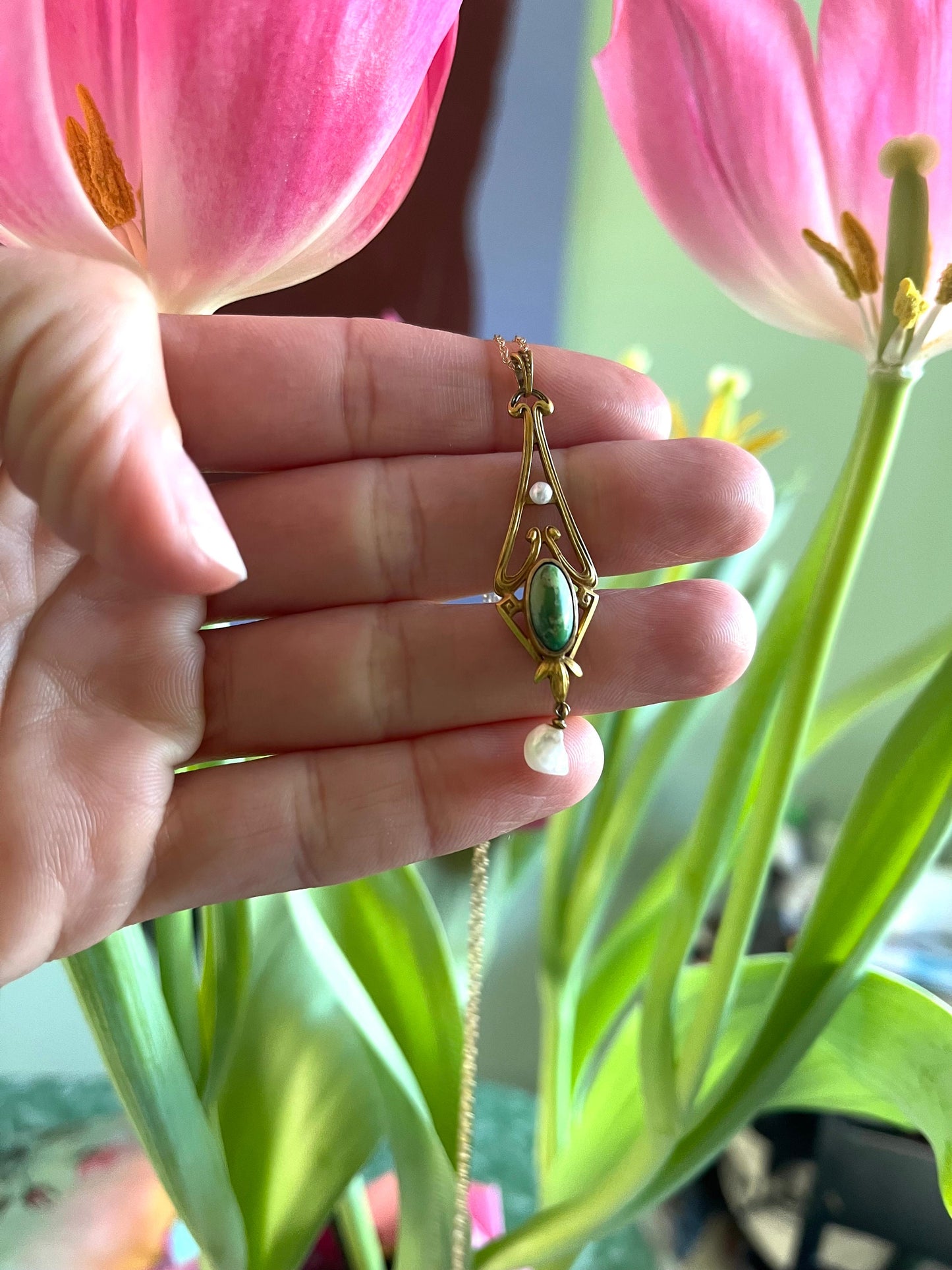 Gorgeous Art Nouveau Turquoise and Pearl Lavalier Necklace