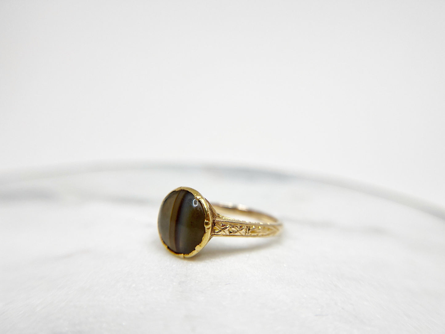 Amazing Banded Agate Ring - 14k gold