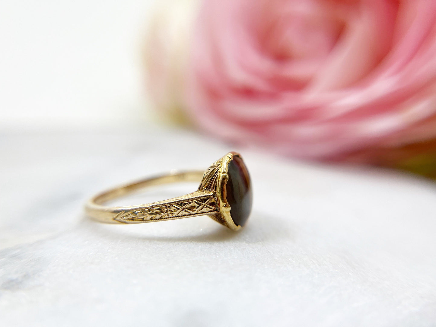 Amazing Banded Agate Ring - 14k gold