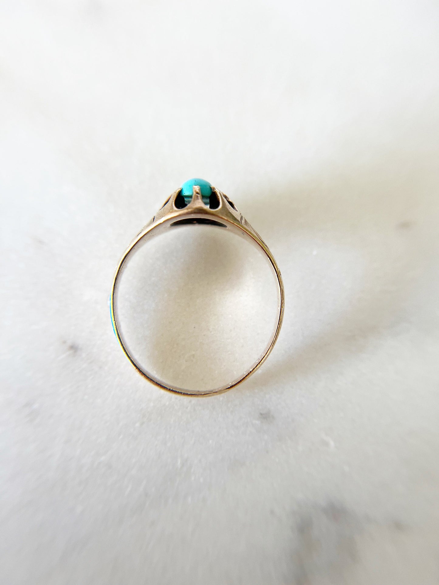 Victorian Turquoise Belcher Set Ring - 10k gold