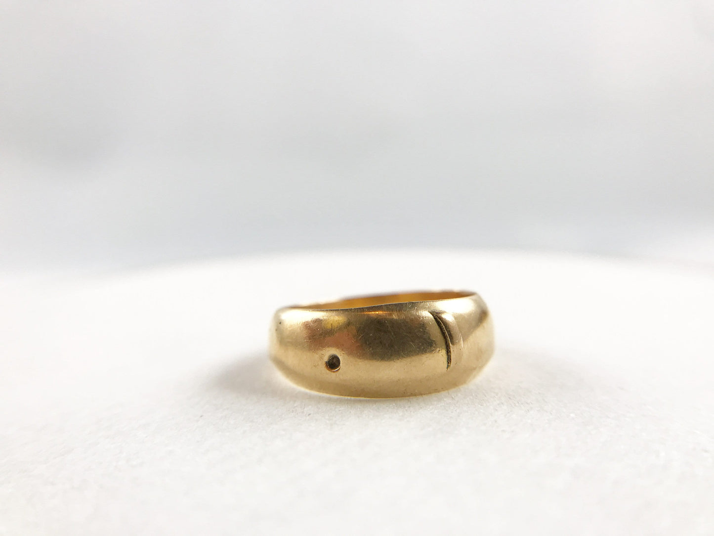 Smooth Antique Edwardian 18k Gold Buckle Ring