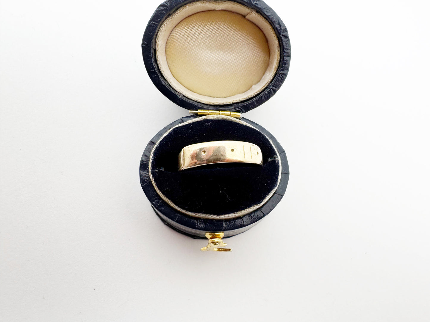 Vintage Gold Buckle Ring