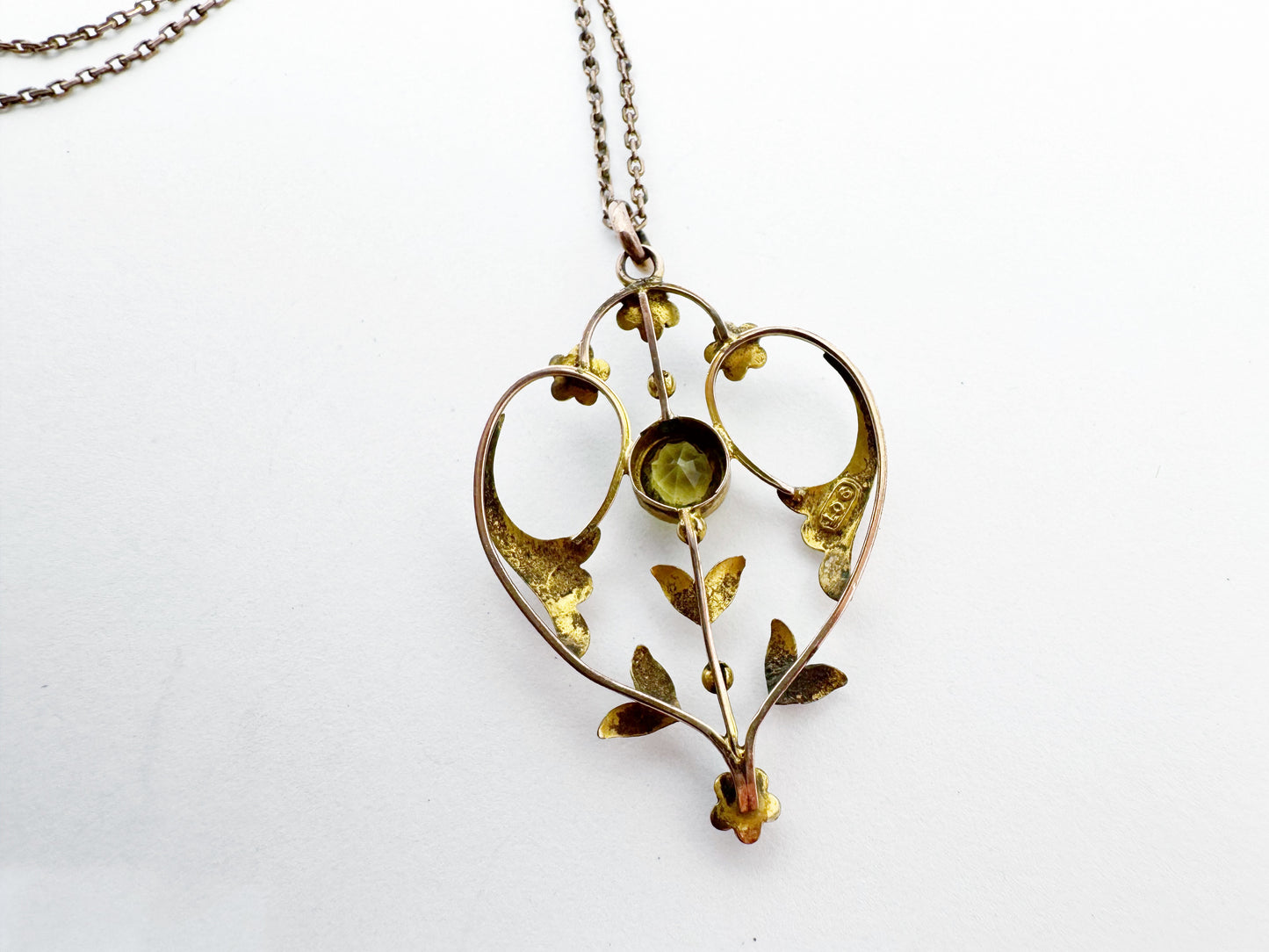 Sweet Art Nouveau Lavalier Necklace