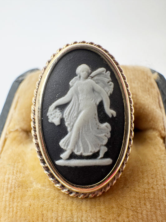 Wedwood Black Cameo Ring