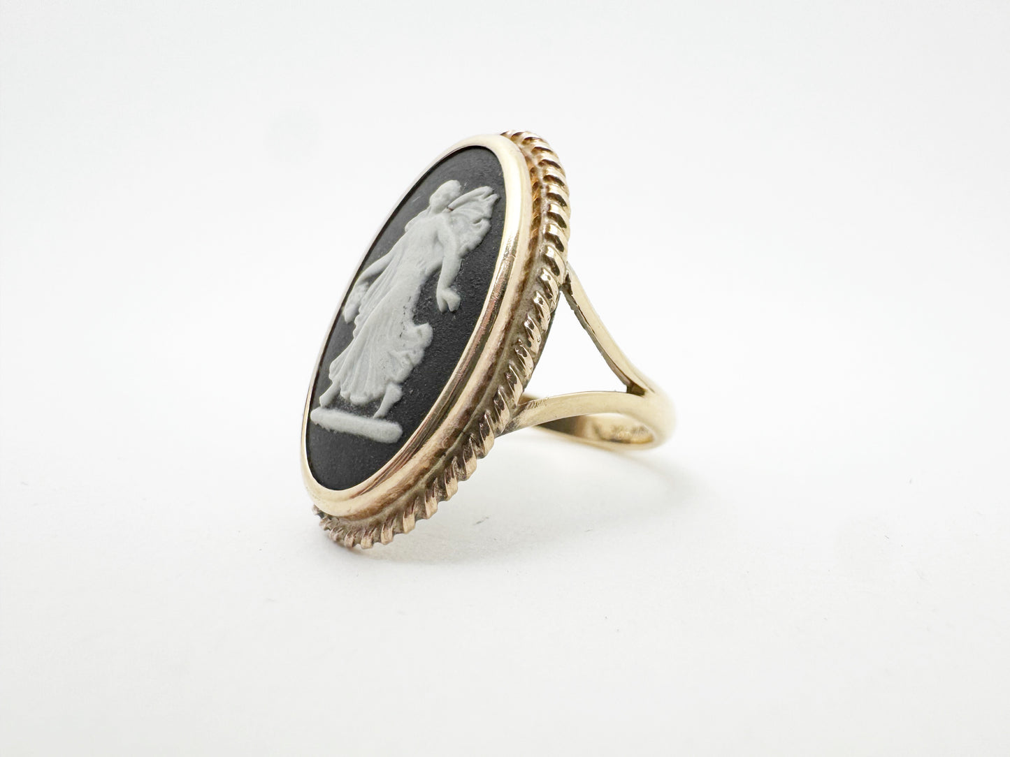 Wedwood Black Cameo Ring