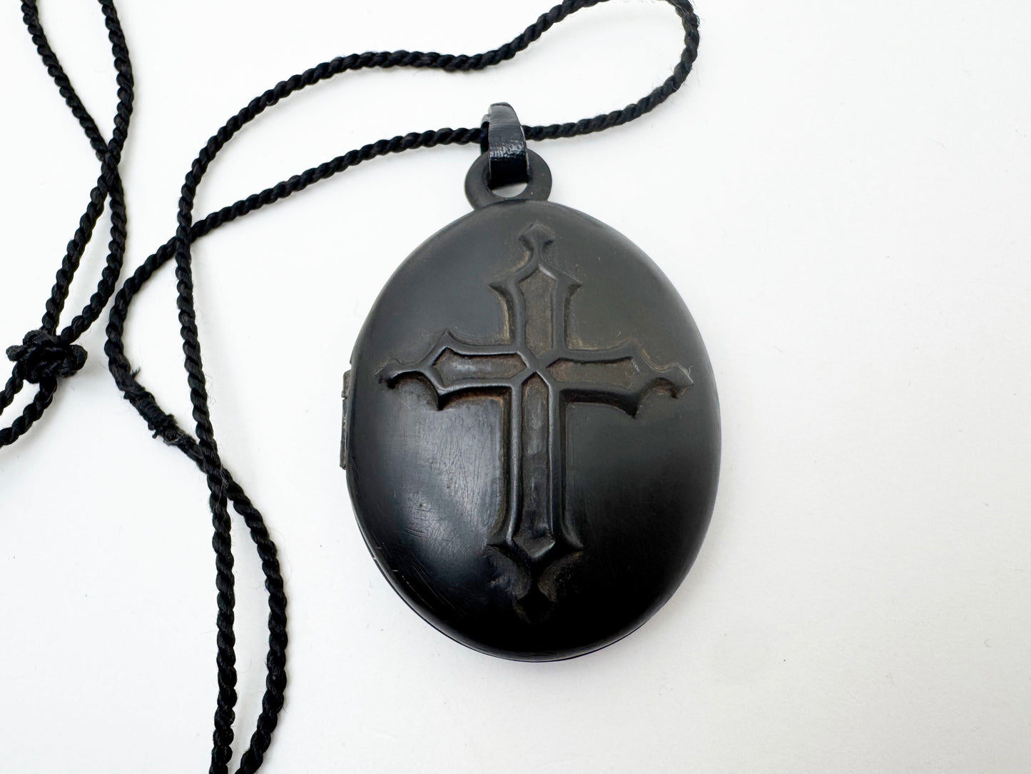 Victorian Mourning Locket - Vulcanite - with Crucifix
