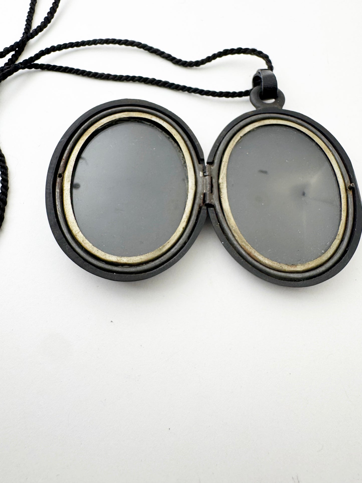 Victorian Mourning Locket - Vulcanite - with Crucifix