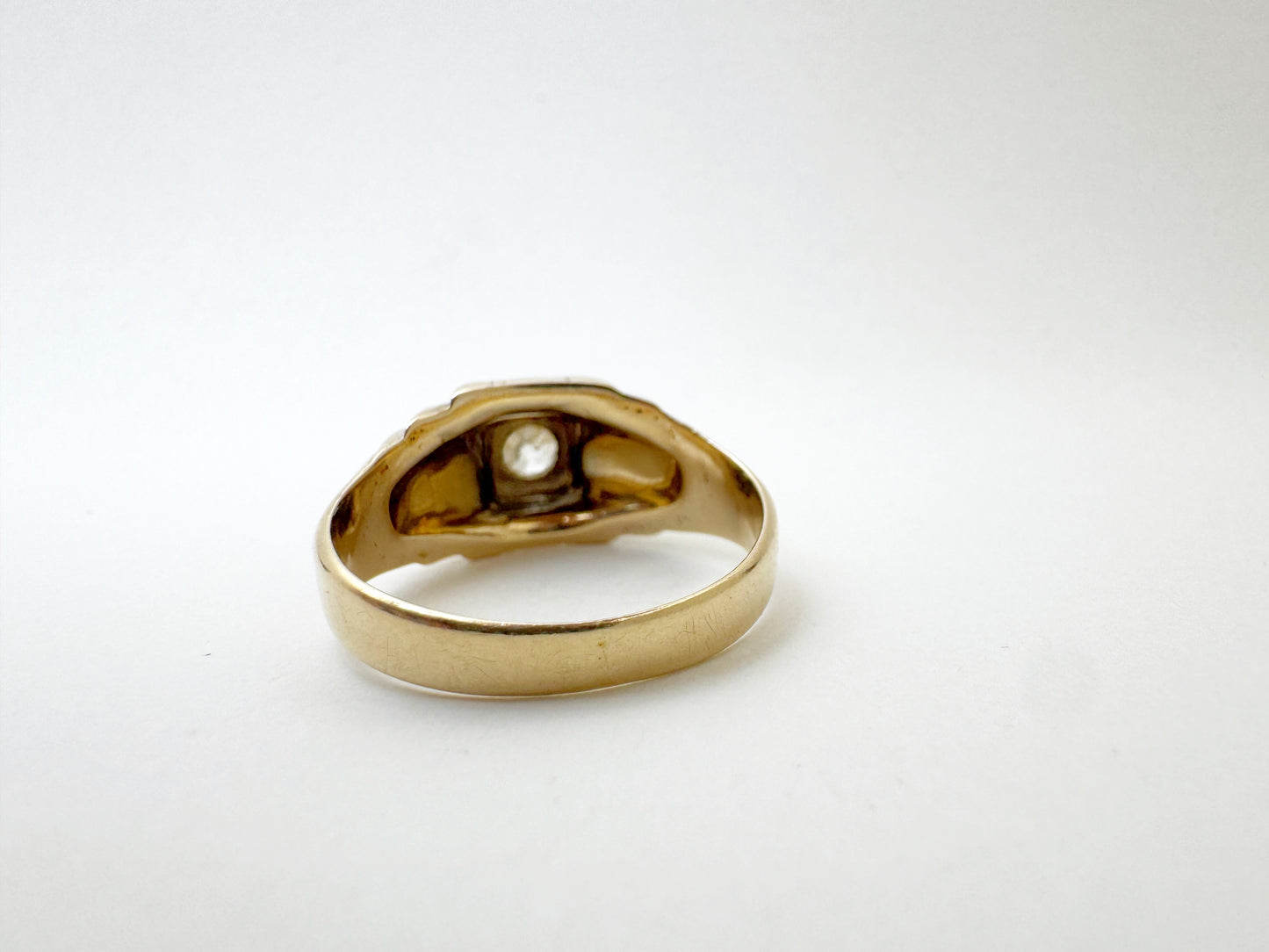 1940's Classic Diamond Two Toned Solitaire