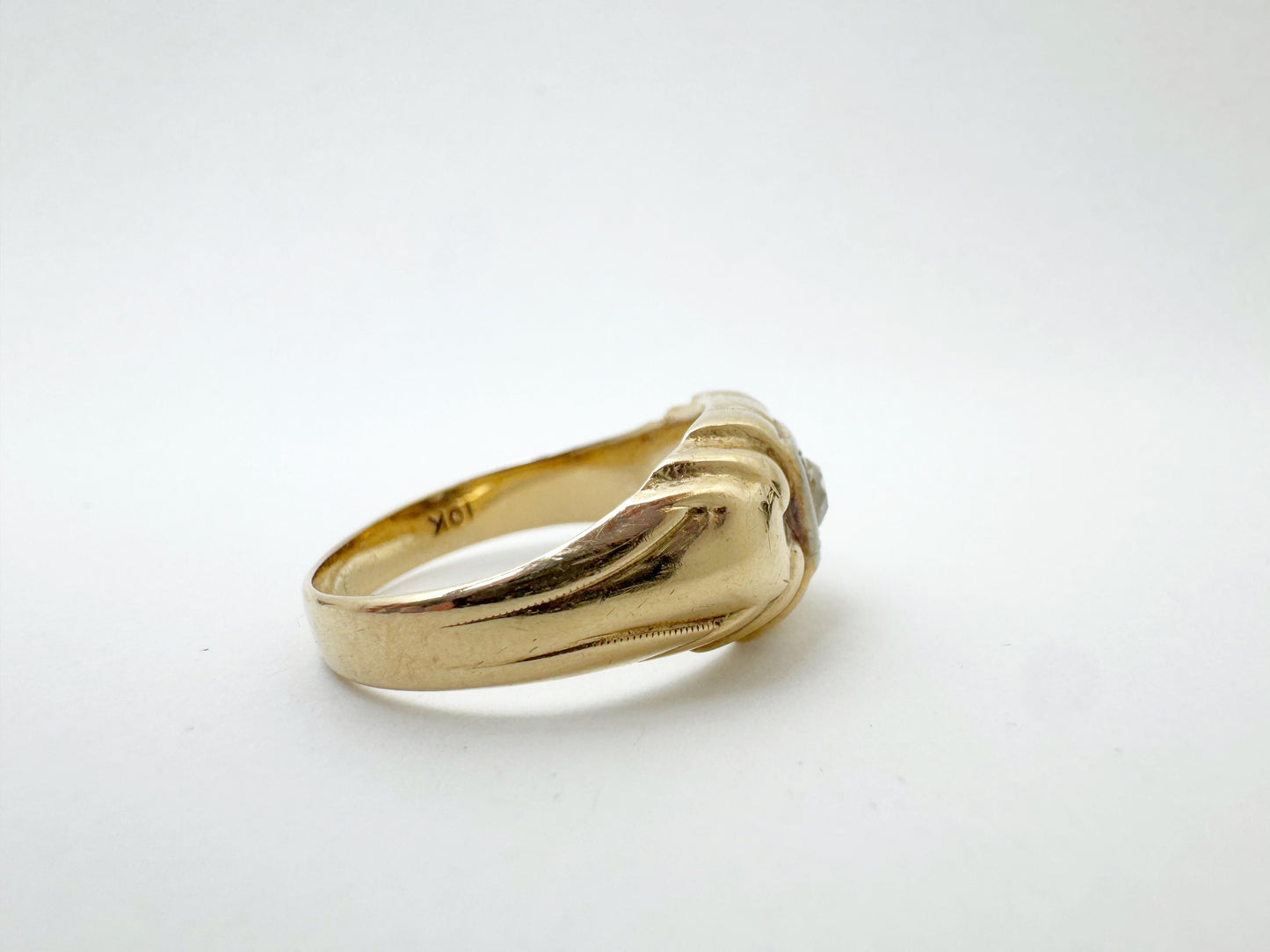 1940's Classic Diamond Two Toned Solitaire