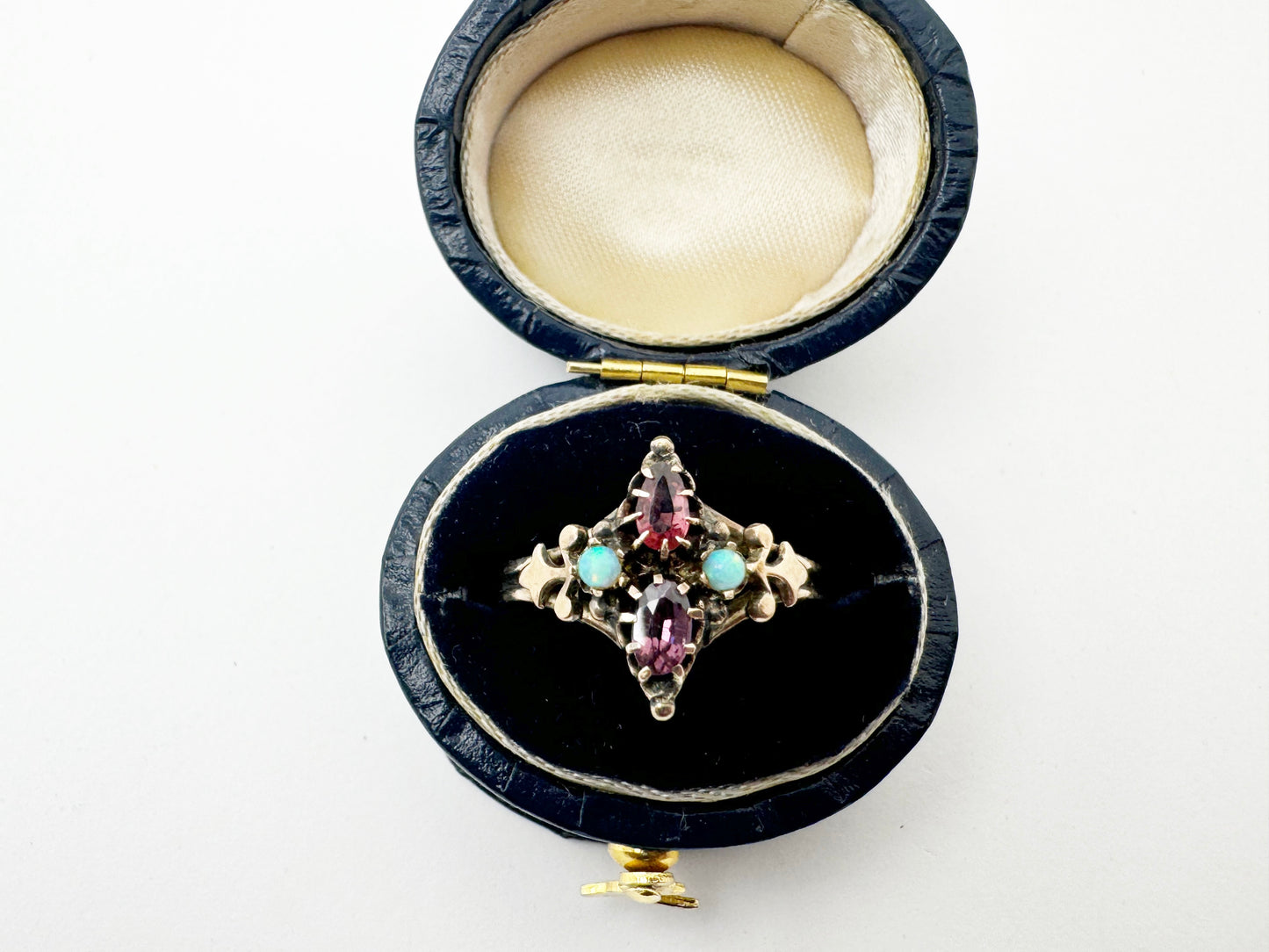 Cool Victorian Ring