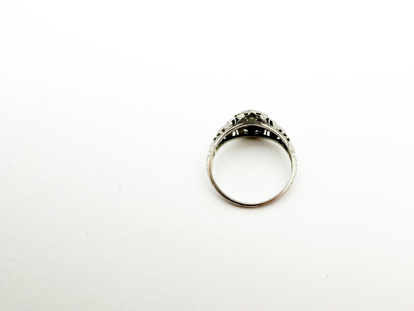 1920's 18k White Gold Diamond Solitaire
